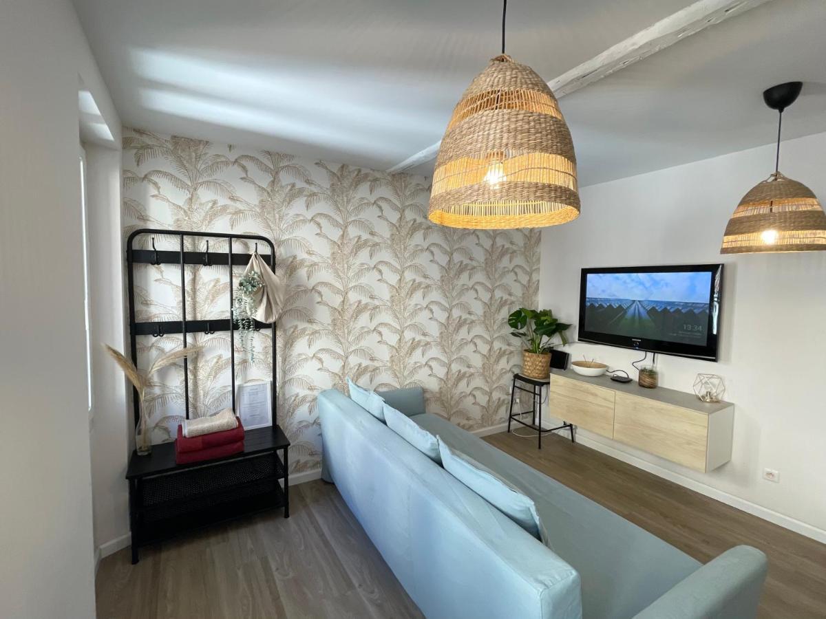 Appartement Leon, Port & Halles Depart Ferry, Proche Plages ตูลง ภายนอก รูปภาพ